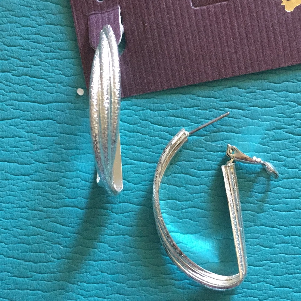 Premier Designs silver hoop earrings